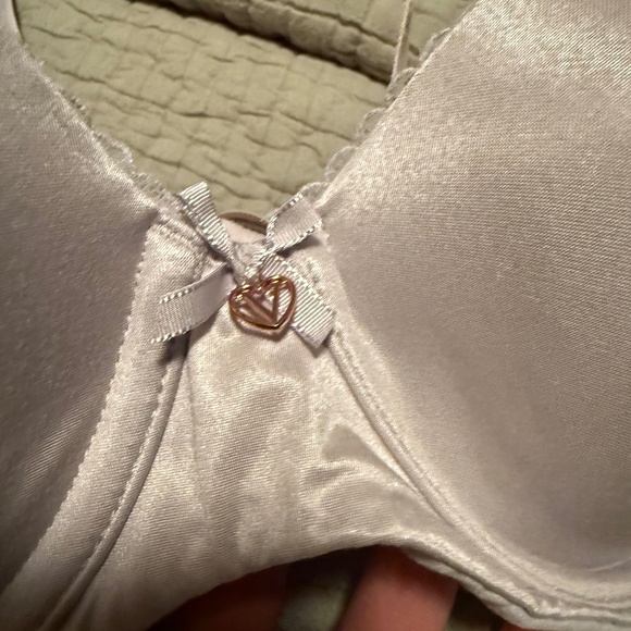 Body by Victoria Lightly Lined Smooth Demi Bra - Picture 3 of 5